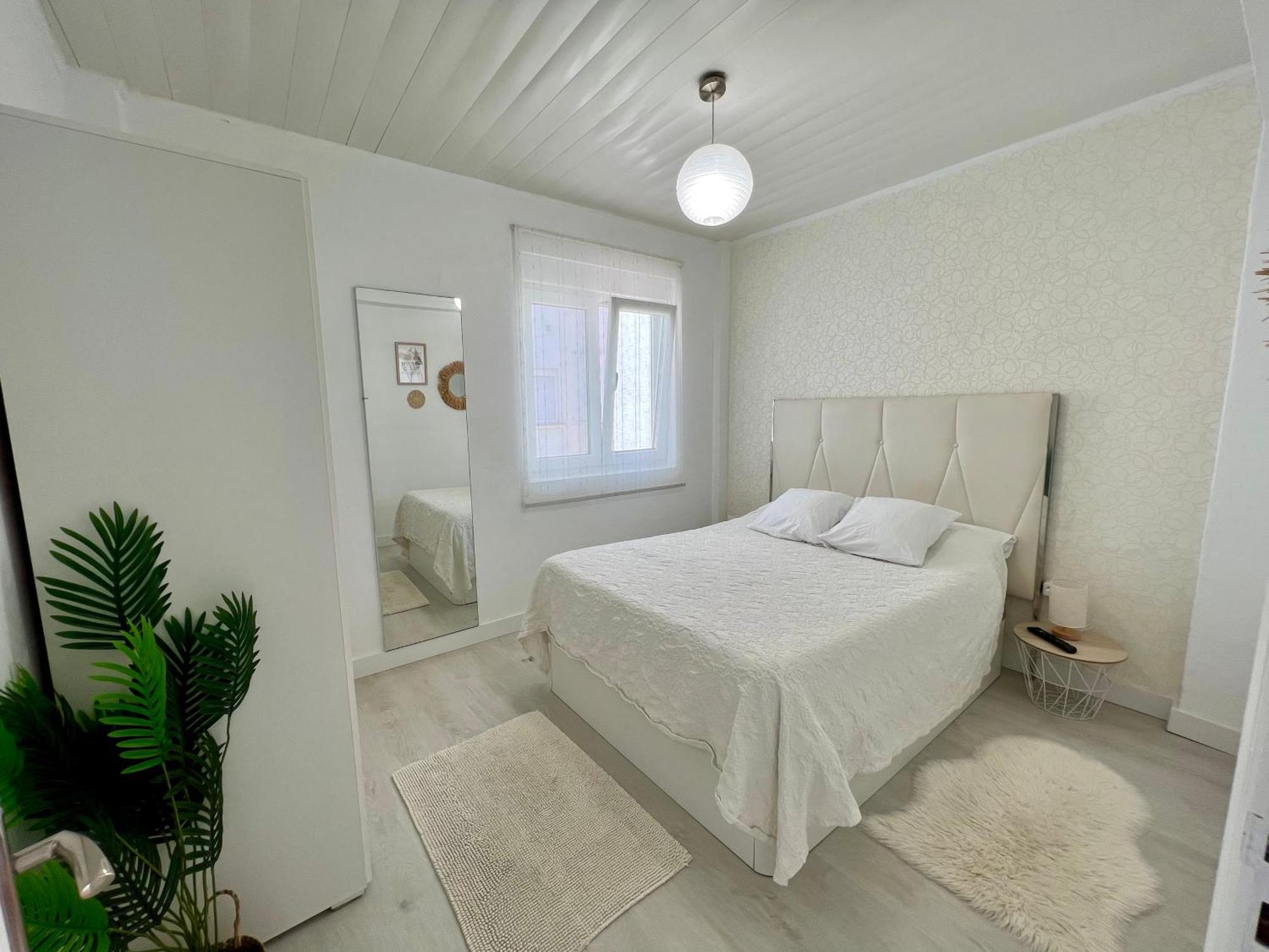 Апартаменты Piso Maruja - Сеэ Экстерьер фото